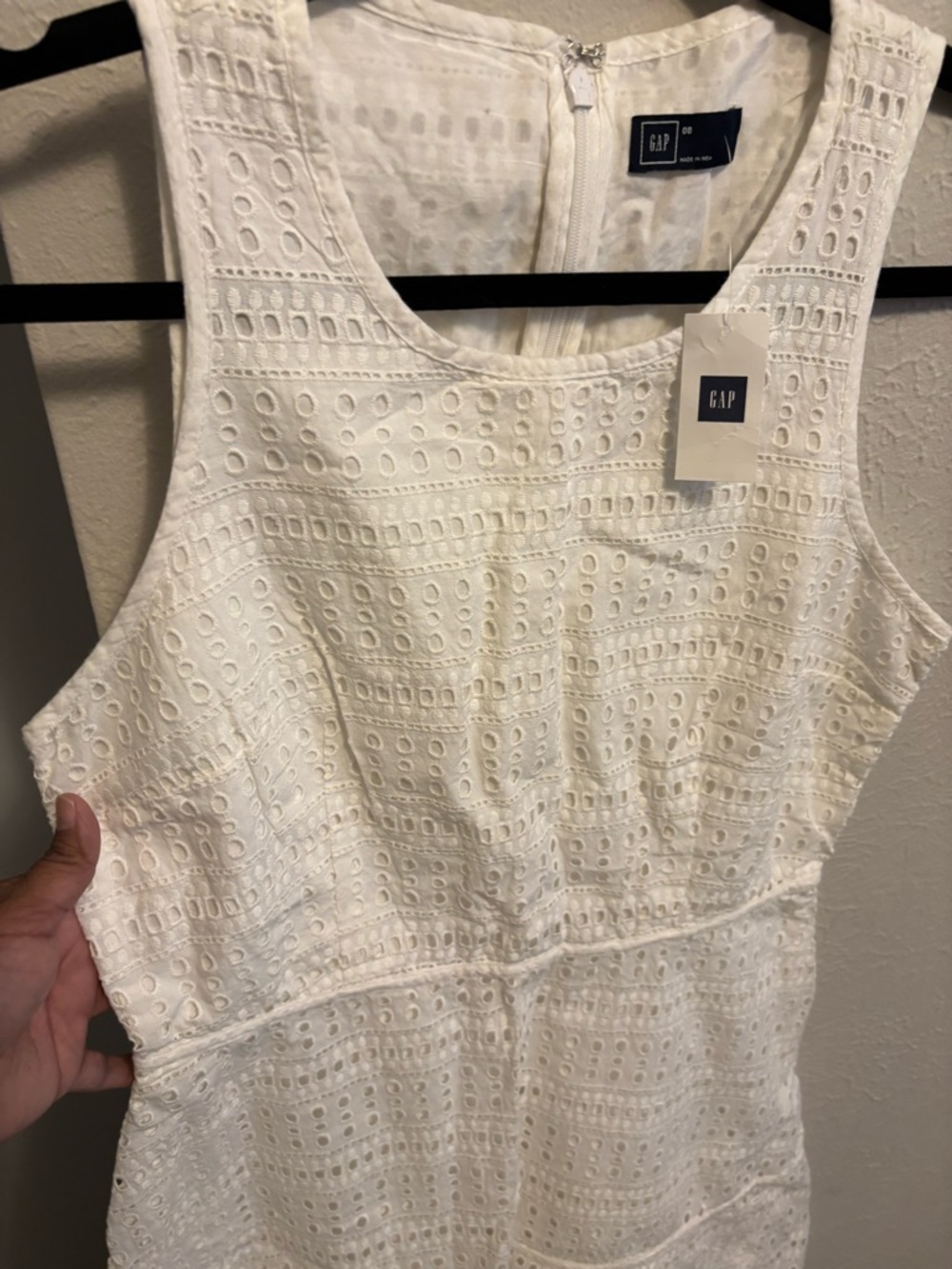 GAP White Eyelet Sleeveless Shift Dress